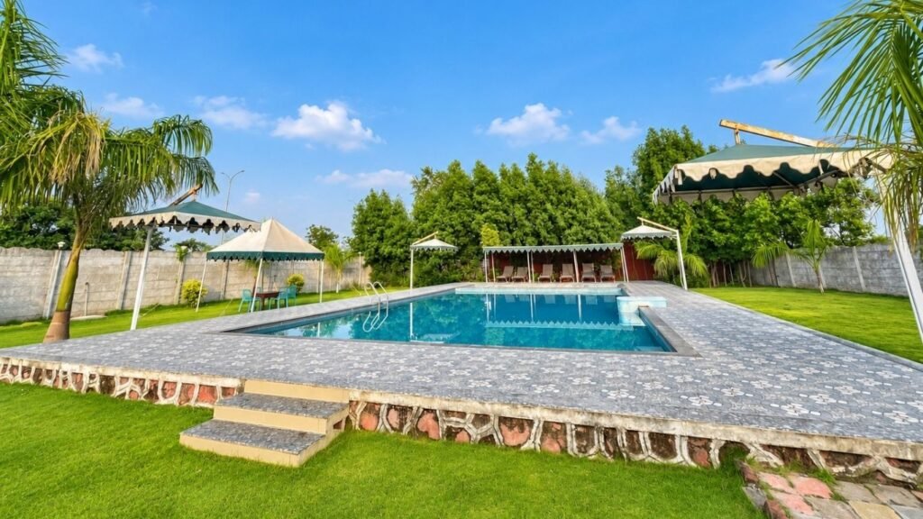 Best Hotel Near Statue of Unity